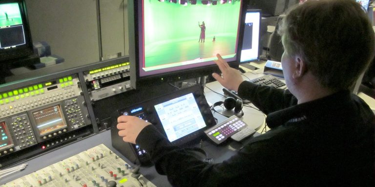 IHSE - Vertical Pages: Maritime, Healthcare, Broadcast, Education, Venues  - SEO 
100%
C12

Instructor at Aalto University School using a control panel to demonstrate a technique with a 
green screen setup in the background.
 
 
 	
Instructor at Aalto University School using a control panel to demonstrate a technique with a 
green screen setup in the background.
Turn on screen reader support
To enable screen reader support, press ⌘+Option+Z To learn about keyboard shortcuts, press ⌘slash